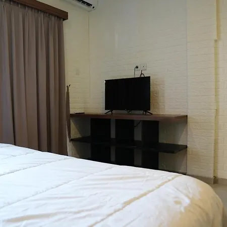 Doris Seminyak Studio